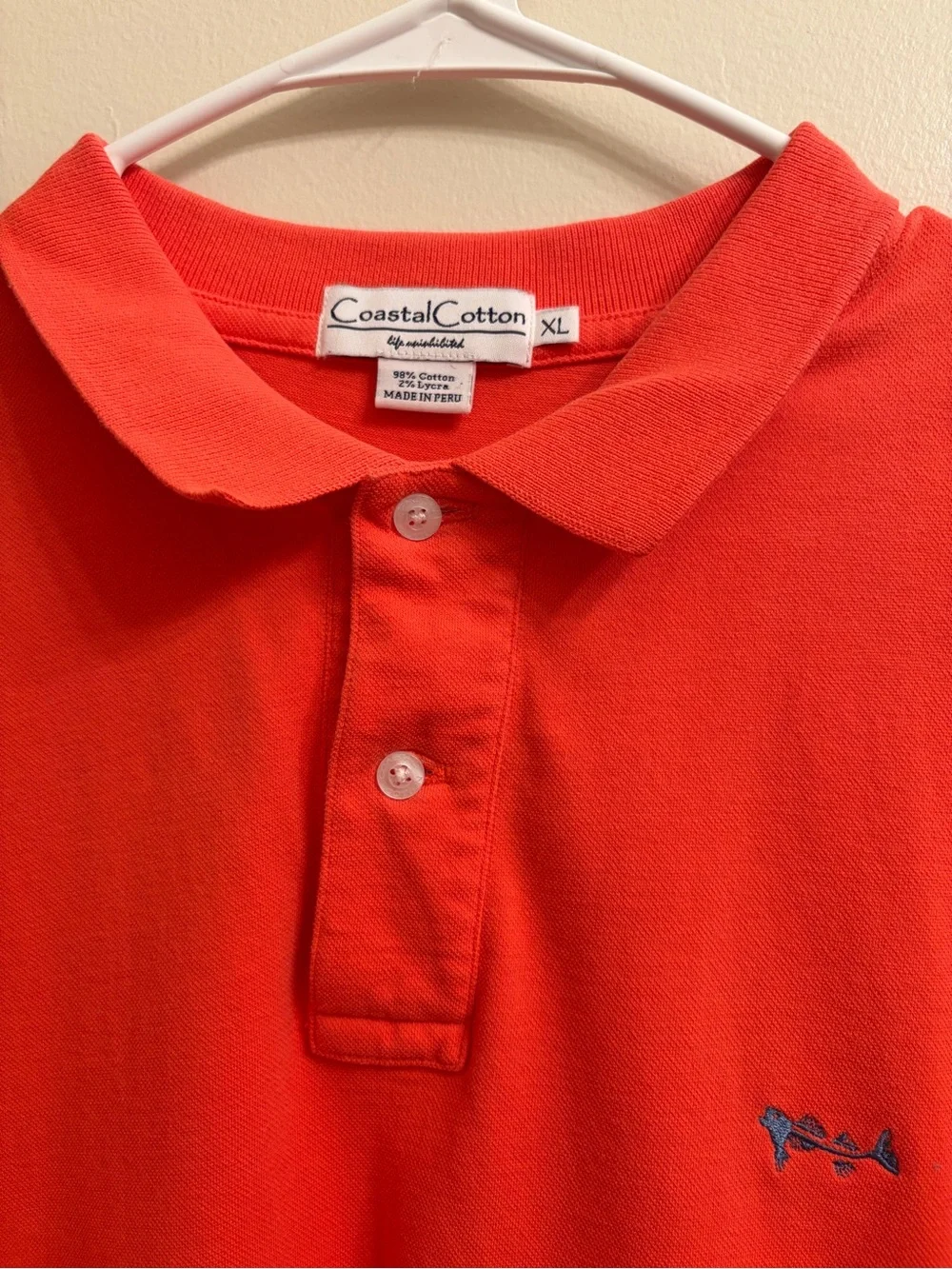 Coastal Cotton Men’s Tomato Red Polo Shirt with Subtle Logo - Picture 3 of 3